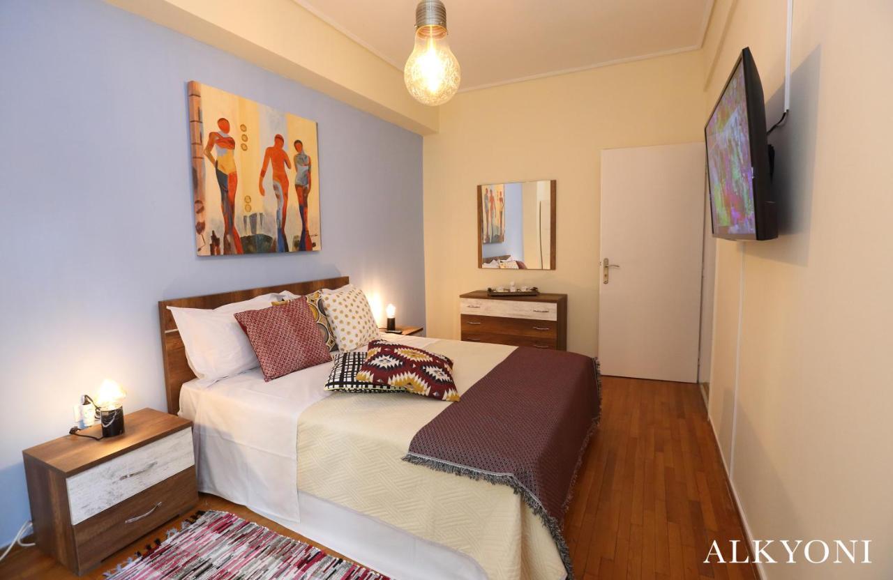 Melma Properties- Alkyoni Apartment By The Sea In بيرايوس المظهر الخارجي الصورة