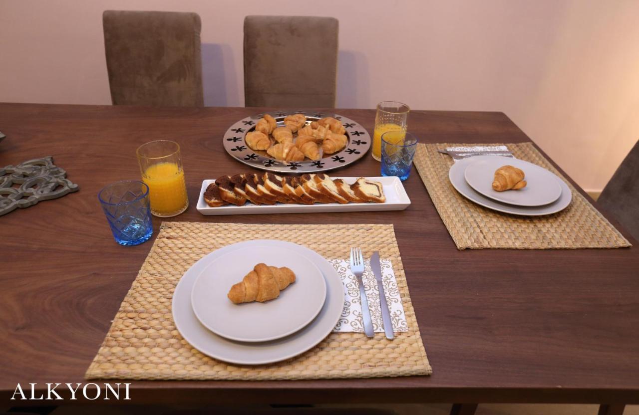 Melma Properties- Alkyoni Apartment By The Sea In بيرايوس المظهر الخارجي الصورة