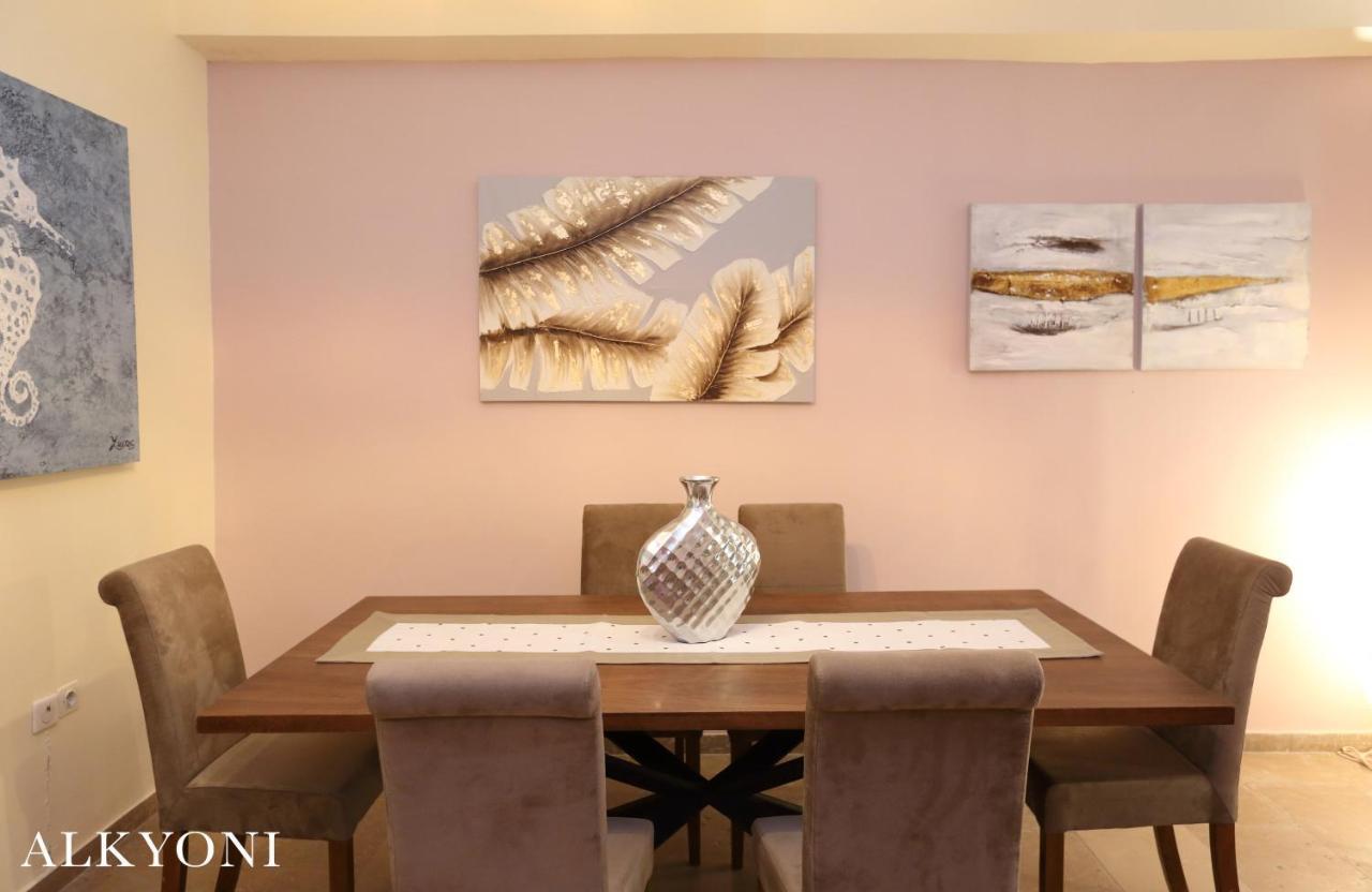 Melma Properties- Alkyoni Apartment By The Sea In بيرايوس المظهر الخارجي الصورة