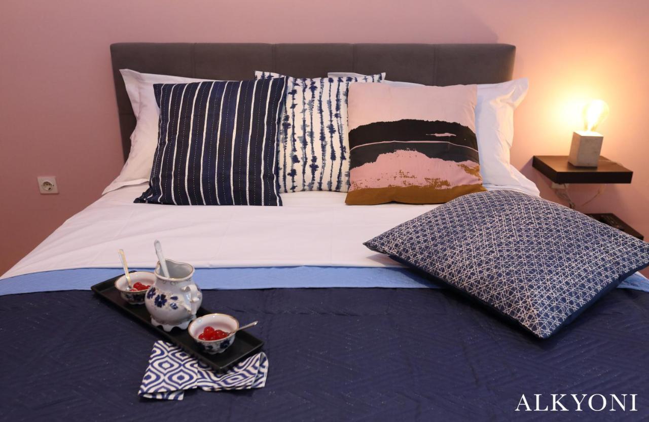 Melma Properties- Alkyoni Apartment By The Sea In بيرايوس المظهر الخارجي الصورة